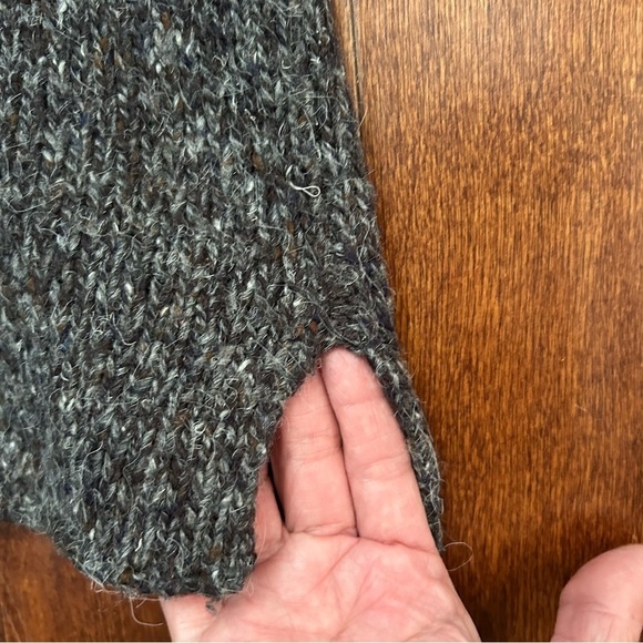 Vintage Men's French Connection Gray V-Neck Fisherman Wool Blend Sweater Size XL - Picture 7 of 14